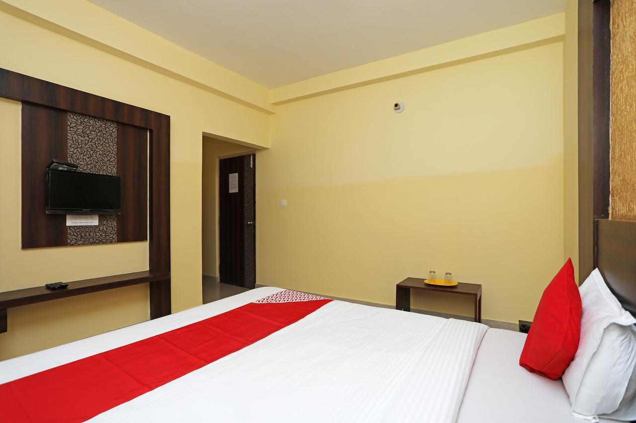 Oyo 15206 Hotel Sonar Gaon Puri Exterior foto